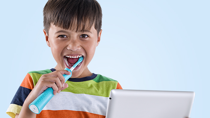 Kid brushing